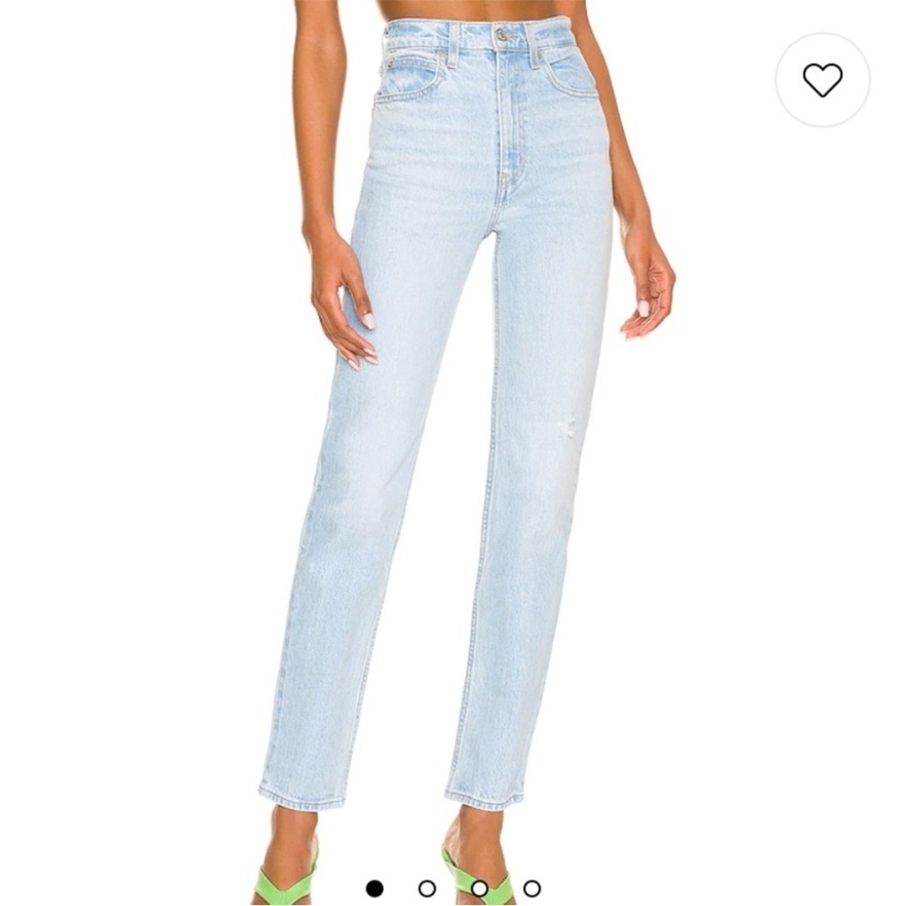 Levi’s 27x31 Premium 70’s High Rise Slim Straight light wash 0469 distressed leg